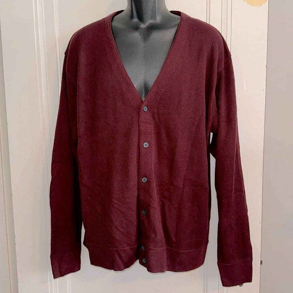 NWOT Dockers maroon/burgundy acrylic cardigan sweater